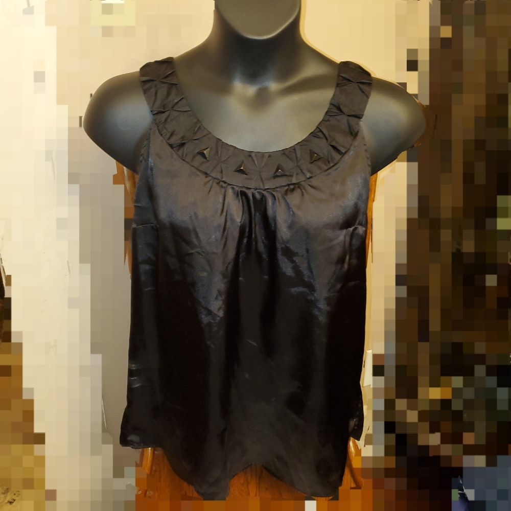 Gently Worn  Lane Bryant Satin Sleeveless Blouse